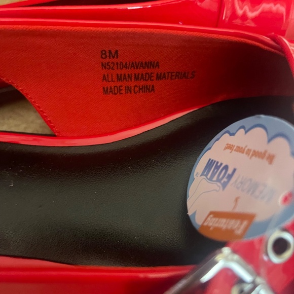 Seychelles Red Buckle Sandals SZS  8M and 11M - Picture 6 of 10